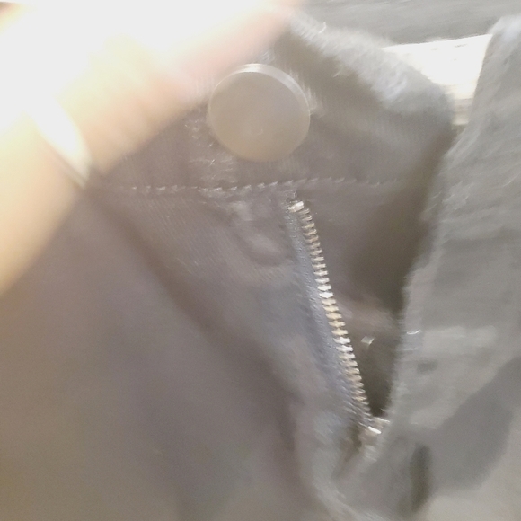 21 Denim Women's black denim short size 27 - Picture 5 of 8